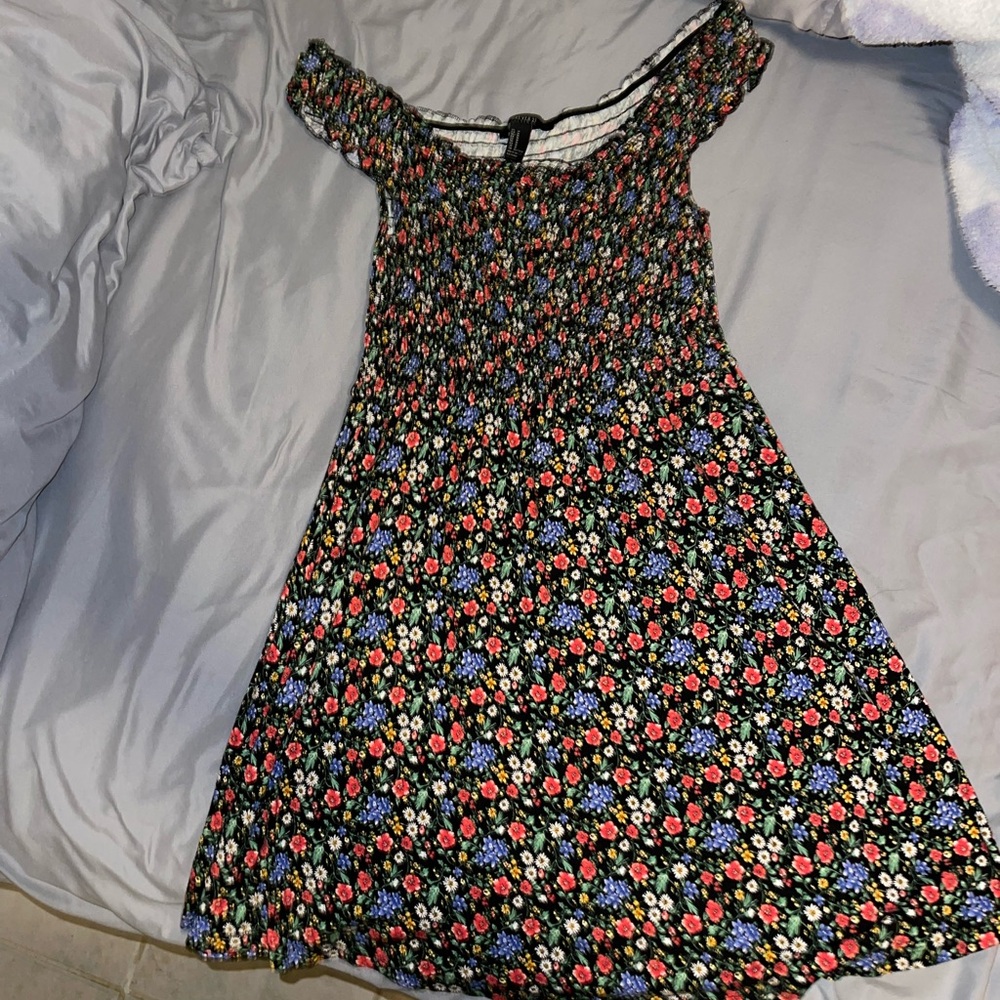 Off the shoulder floral sundress. Size medium.